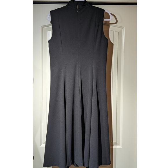Calvin Klein Black Stretch Crepe Ruffle V-Neck Fit & Flare Dress Womens Sz 12 - Picture 2 of 11